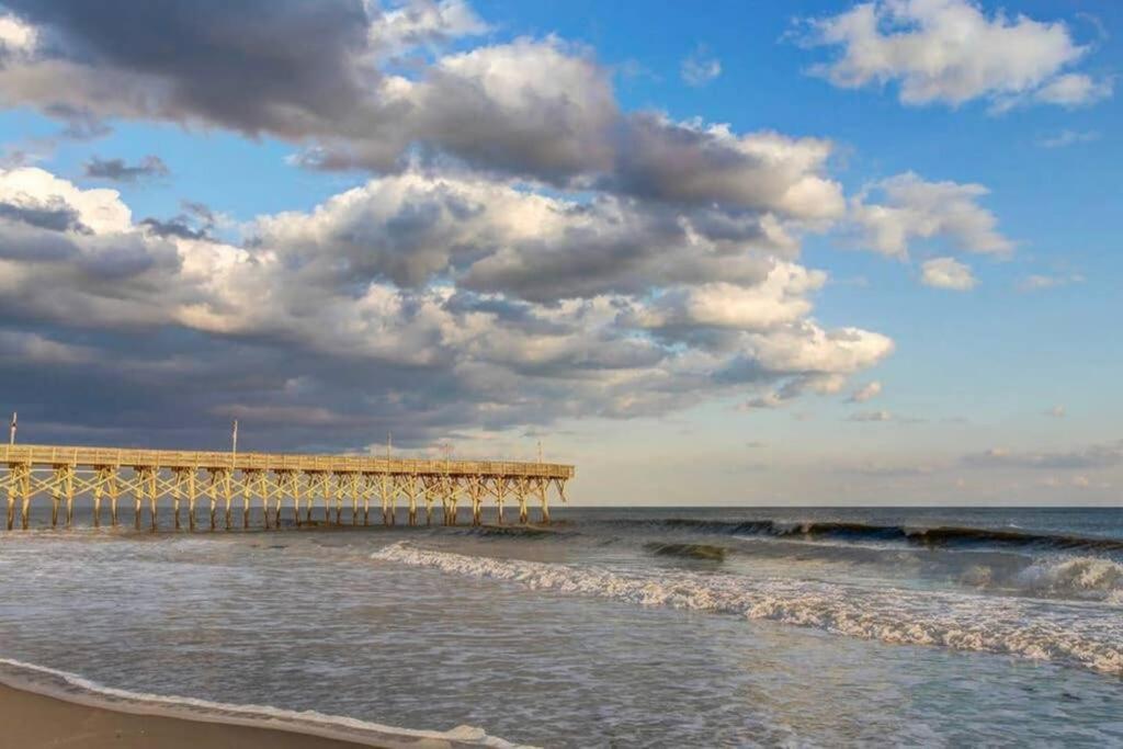 *Renovated Oceanfront Condo*Queen Beds*Pools*Hot Tubs*More*P220 Myrtle Beach Extérieur photo
