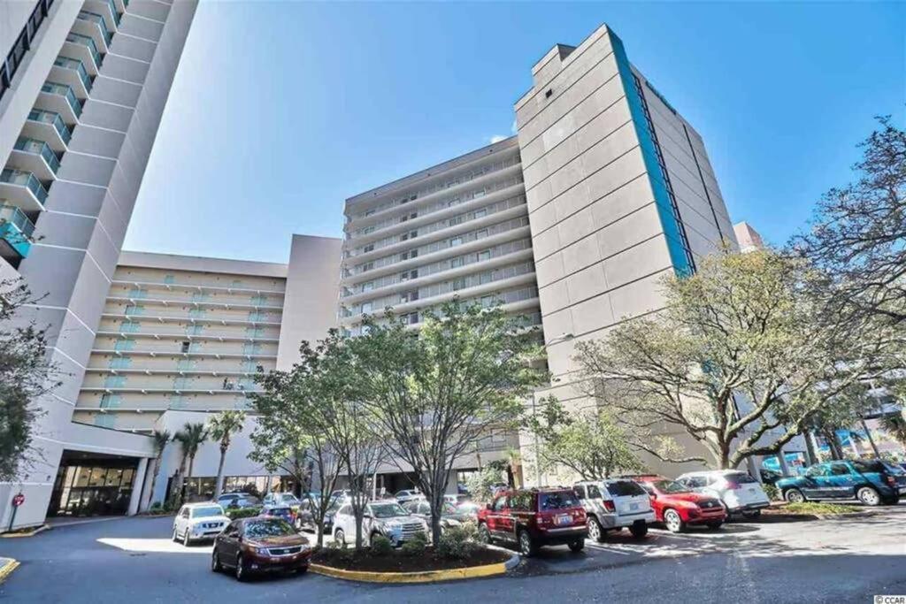 *Renovated Oceanfront Condo*Queen Beds*Pools*Hot Tubs*More*P220 Myrtle Beach Extérieur photo