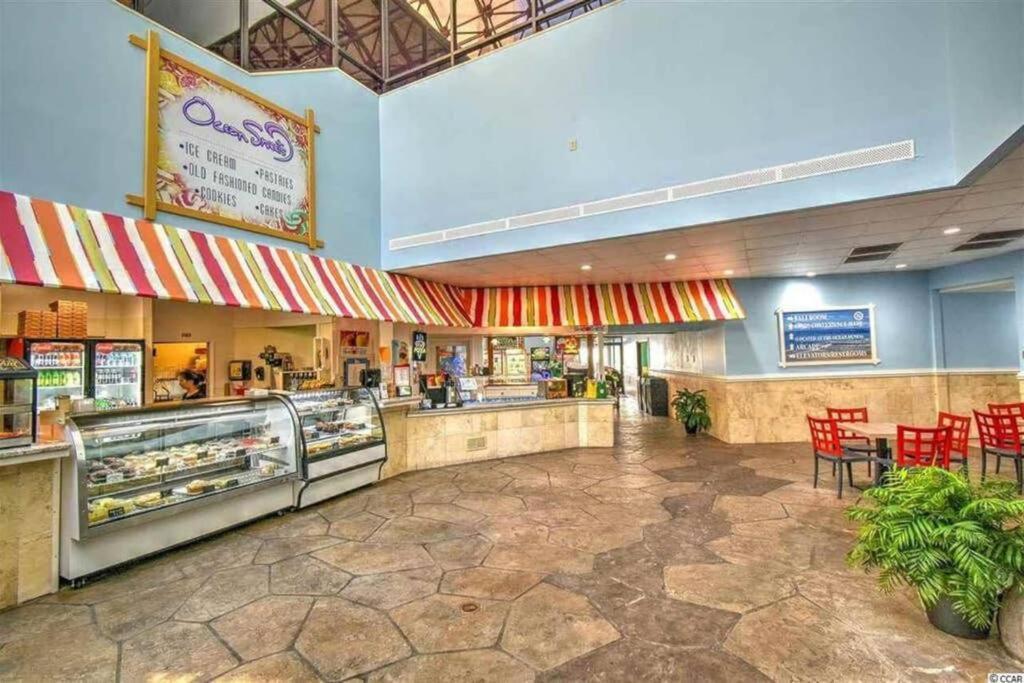 *Renovated Oceanfront Condo*Queen Beds*Pools*Hot Tubs*More*P220 Myrtle Beach Extérieur photo