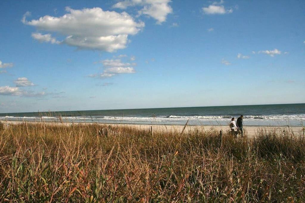 *Renovated Oceanfront Condo*Queen Beds*Pools*Hot Tubs*More*P220 Myrtle Beach Extérieur photo